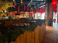 -老滇山寨•云南特色菜•地方菜•民族风情歌舞表演(金碧店)