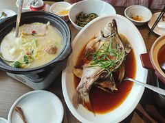 -大中华酒楼·主席武昌鱼·武汉美食地标(江汉路步行街店)