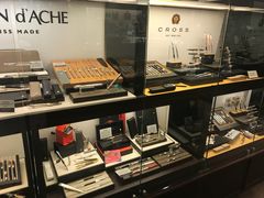 -诚品(信义店)