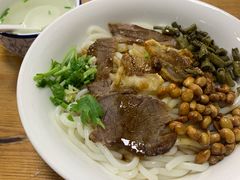 -牛八宝桂林米粉(八里庄店)