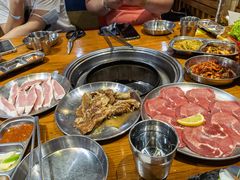 -牛信亭韩国料理·炭火烤肉(紫藤路店)