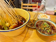 -拈签一笑黄牛肉辣卤串串