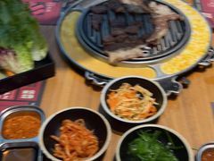 -青瓦炭韩潮烤肉(花园道店)