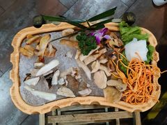 野生菌八拼-滇釜火锅·能喝汤的火锅(车公庄店)