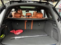 -上海星瀚奔驰4S店(红柳路店)