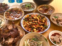 -谢老五跷脚牛肉·非遗传承店