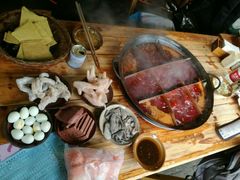 -岗上渣渣老火锅(两路口店)