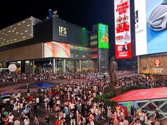 -黄兴南路步行商业街