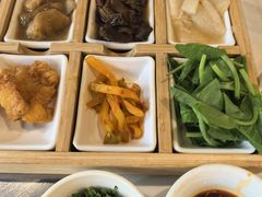 -菌海森林·非遗野生菌火锅(西山区滇池路摩根道店)