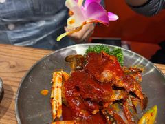 -明洞阿姨·韩式酱蟹烤肉·创意料理(方庄店)