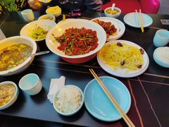 -粉墨特色菜·烧烤音乐酒馆