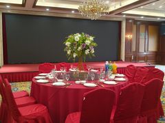 -山明水秀大饭店