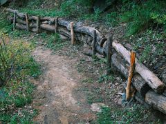 -鬼笑石后山停车场