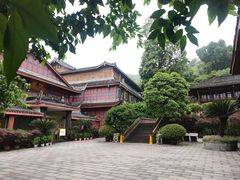 -峨眉山报国寺