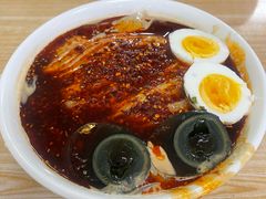 -何老二卤汁凉粉