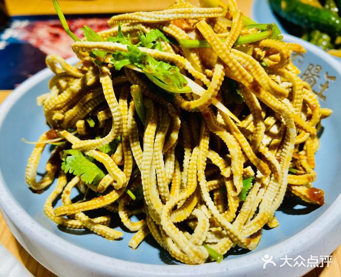 肠王卤煮(西单食宝街店)凉拌豆腐丝图片