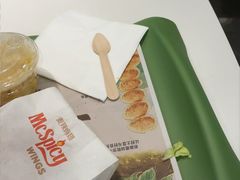 -麦当劳(上海虹桥站30B检票口楼上)