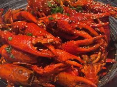 -肥肥虾庄·金牌油焖大虾(杨园滨江时代walk店)