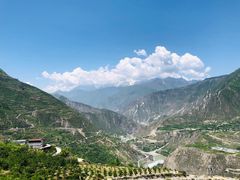 -萝卜寨羌文化生态旅游区