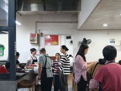 -何永光123鲜牛肉馆(1号店)