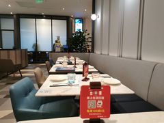 -港丽餐厅(高德置地店)