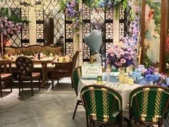 -秘密旅行Bonjour(黑金冠 江南西店)