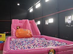 -嘿哟动霸CHUA·新潮玩运动娱乐中心·蹦床滑冰团建乐园