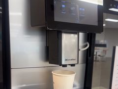 -深圳锦龙奥迪4S店(前海店)