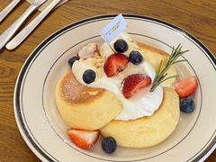 草莓舒芙蕾松饼-幸会吉市(丰泽店)