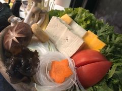 -湊湊火锅·茶憩(新中关购物中心店)