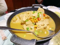 石锅海胆豆腐-小船渔村•大连菜•大连焖鱼(明泽街店)