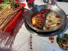 -大芊金重庆串串火锅(南京路店)