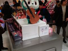 -泡泡玛特POPMART(上海环球港店)