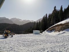 -丝绸之路山地度假区滑雪场