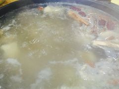 -濠轩阁特色生蚝火锅(水湾路店)
