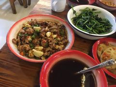 -老三样·美食研究中心(世贸路店)