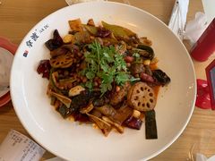 -拿渡·水煮鱼麻辣香锅(王府井奥莱·香江小镇店)