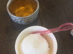 -莓园冰淇淋店