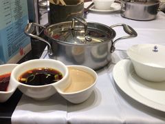 -红鼎豆捞·非遗鲍皇汤火锅(宝丰路店)