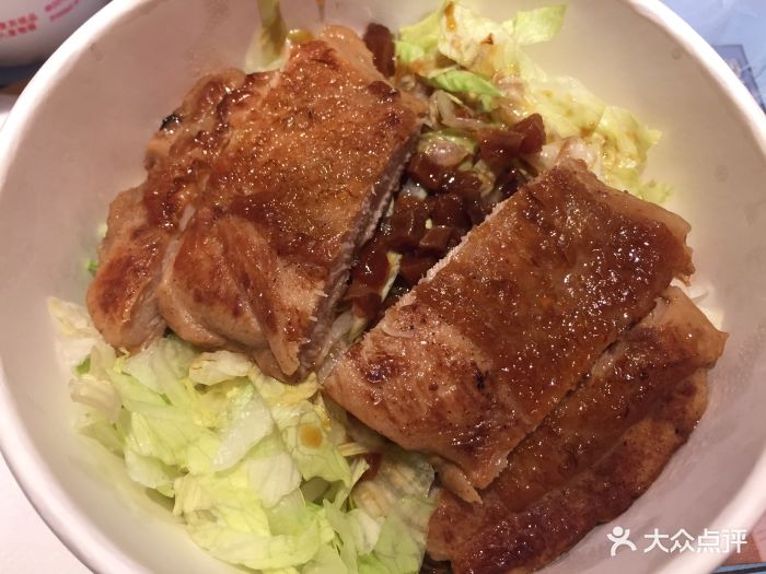 麦当劳蜜汁鸡腿饭图片 - 第1张