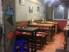 大堂-三番火辣串串香(总店)