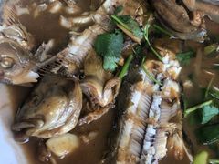 -鸿运美食府