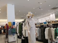 店内环境-百联奥特莱斯广场(武汉盘龙店)