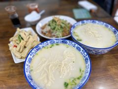 -雪琴面馆富安特色鱼汤面(城中花园店)