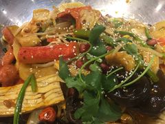 -川乐小镇·炭火蛙锅肥肠鸡(苏州中心店)