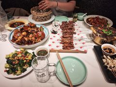 -嗨辣小聚·盘锦河蟹·海鲜烧烤龙虾(盘锦十年好店)