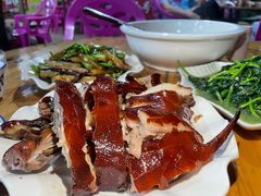 四更烤乳猪-黄记四更烤乳猪店