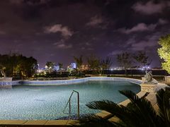 -上海滴水湖皇冠假日酒店
