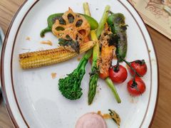 -Mark&Mars Restaurant