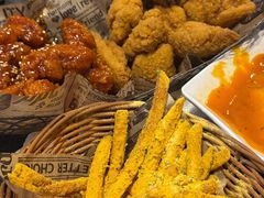 -BHC炸鸡(明洞总店)